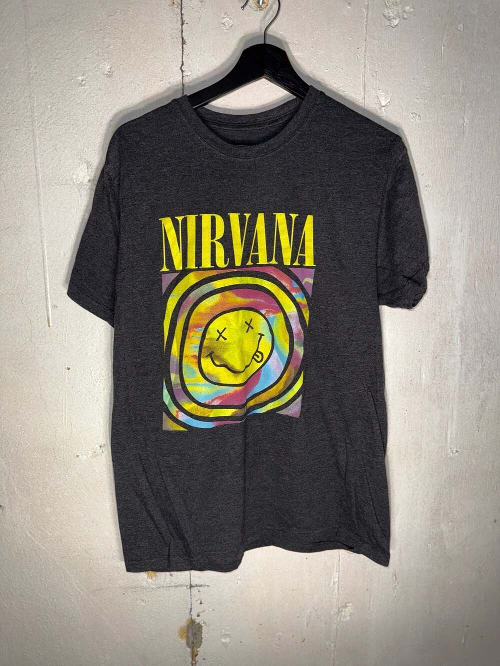 Nirvana Graphic Smiley Face Logo Short Sleeve T-Shirt Charcoal Gray XL